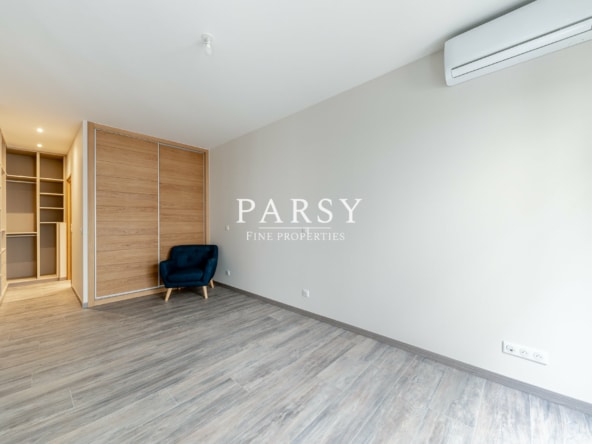 LOGOPARSY-4
